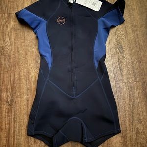 O'Neill Wetsuits Women's Full Zip Short Sleeve Spring